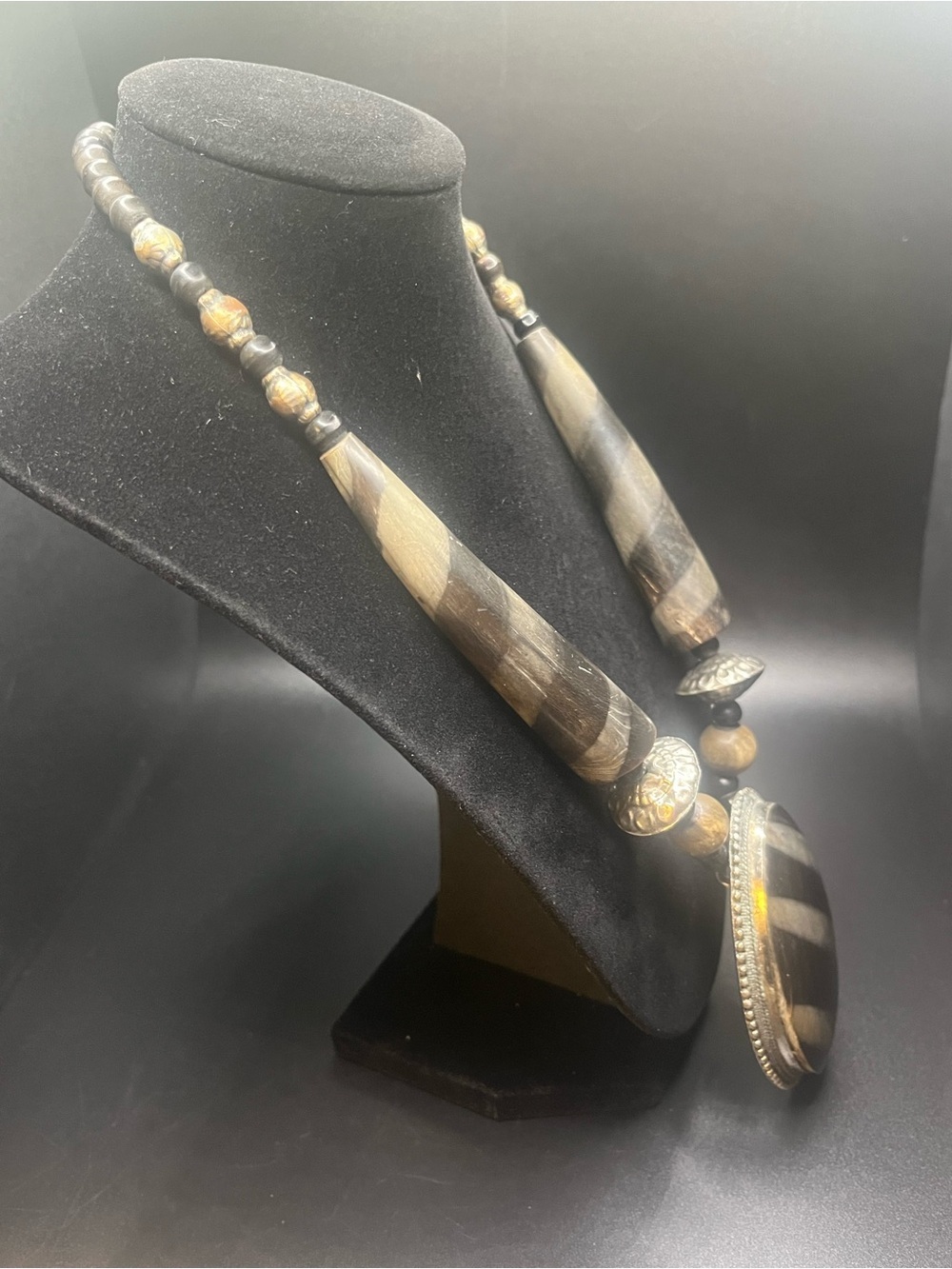 Artisan Genuine Horn Statement Necklace Large Oval Pendant Wood Silver Tone 20” - Picture 3 of 11